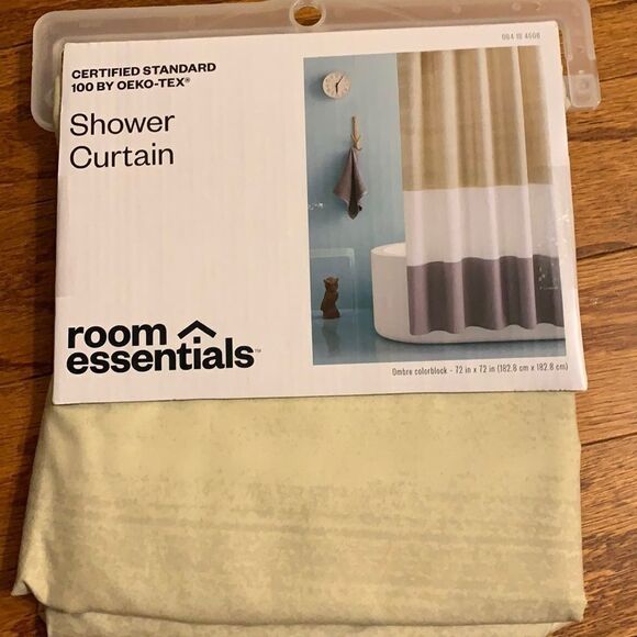 Shower curtain  - Picture 1 of 3
